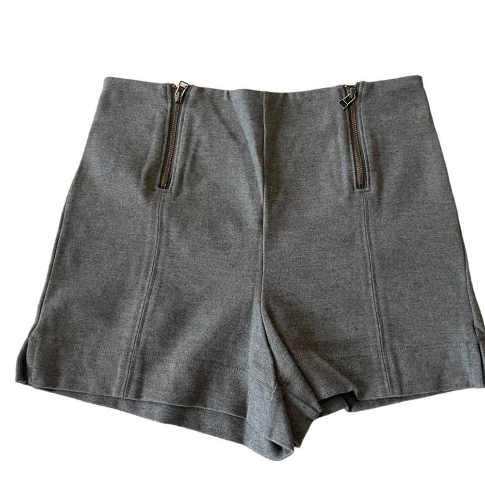 Aritzia Sunday Best Gray Shorts Size 2 Summer